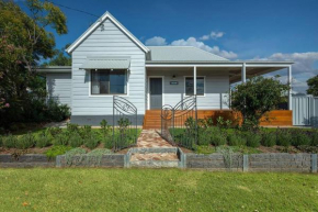 'Waratah Up Douro' Sunny Central Mudgee Escape